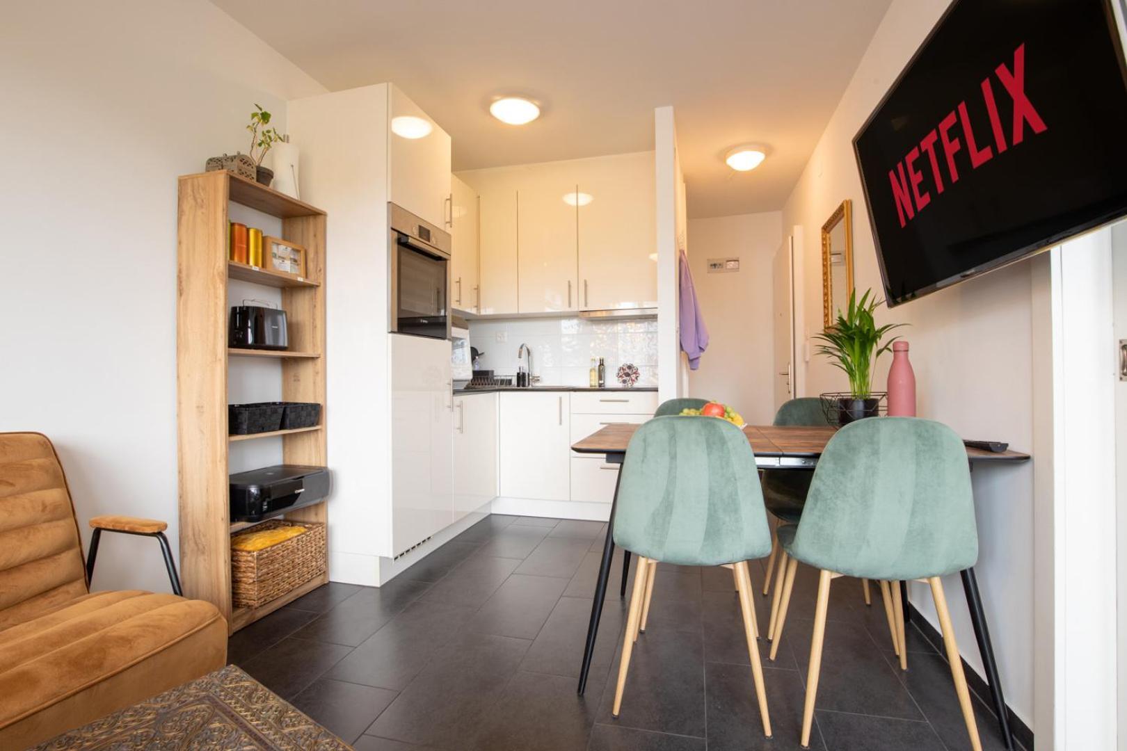Special Modern Lisa Apartment Basel, Bahnhof Grossbasel 10-Star Exterior photo
